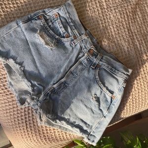 🔥 VINTAGE 🔥 Levi’s 501 High Waisted Denim Shorts